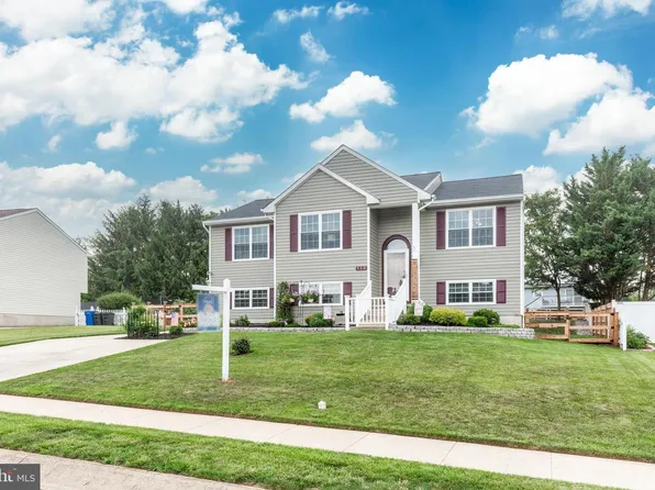 112 Baumgardner Ave, Taneytown, MD 21787