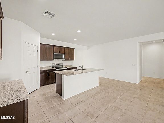 4th image of 12679 N Wildrose Dr