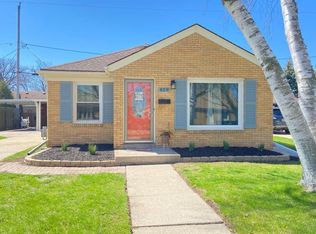 809 Willmor St, Racine, WI 53402