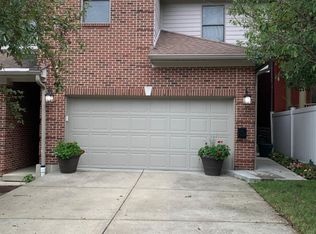 2926 Vaughn St, Cincinnati, OH 45219