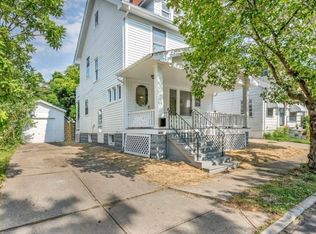 1565 Olivewood Ave, Lakewood, OH 44107