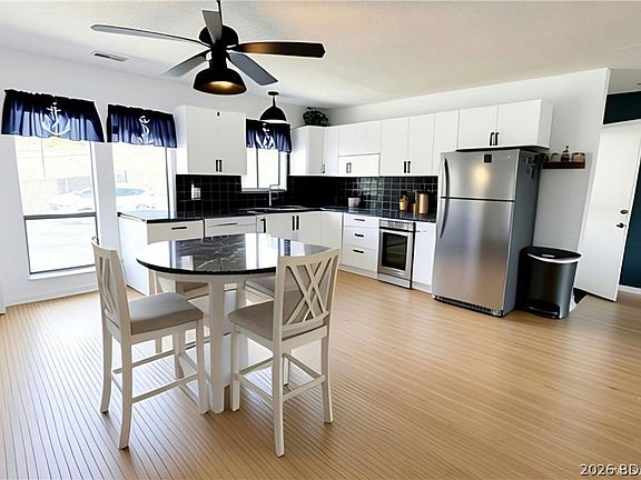 4th image of 783 Winn Rd #5F