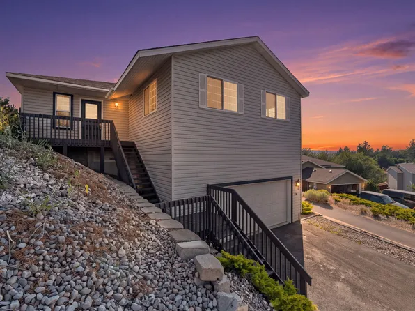 228 Angela Ct, Klamath Falls, OR 97601