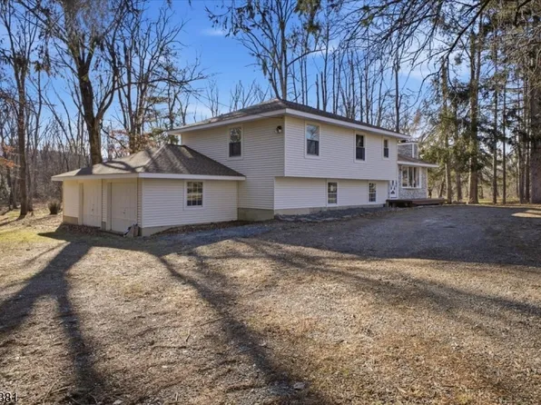 192 Bryans Rd, Washington Twp., NJ 08827