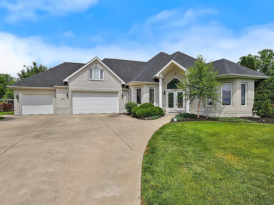 1st image of 481 Cormorant Ct