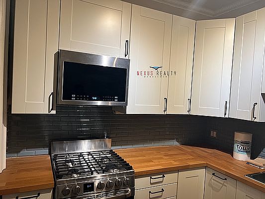 2nd image of 2424 33rd St #2