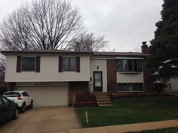 4th image of 8132 Leawood Ln