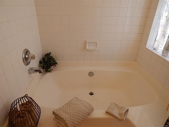 4th image of 5712 Sweetwood Way