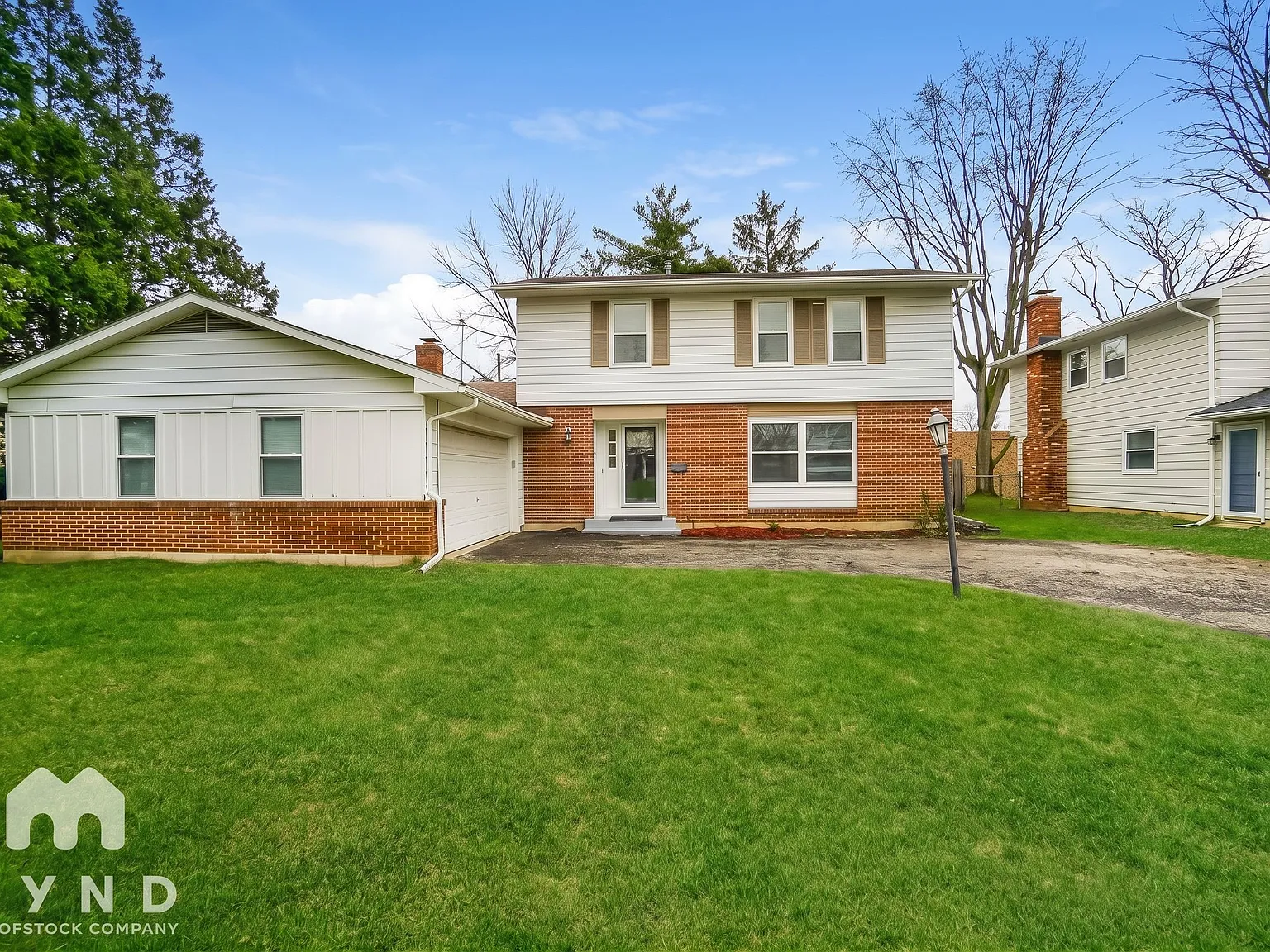 4 bed, 2.5 bath, 2060 sqft, $2,495 — Photo 1