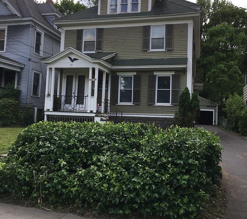 1st image of 922 Westcott St #2