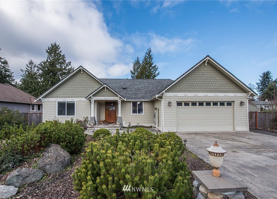 1st image of 1402 N Aurora Court