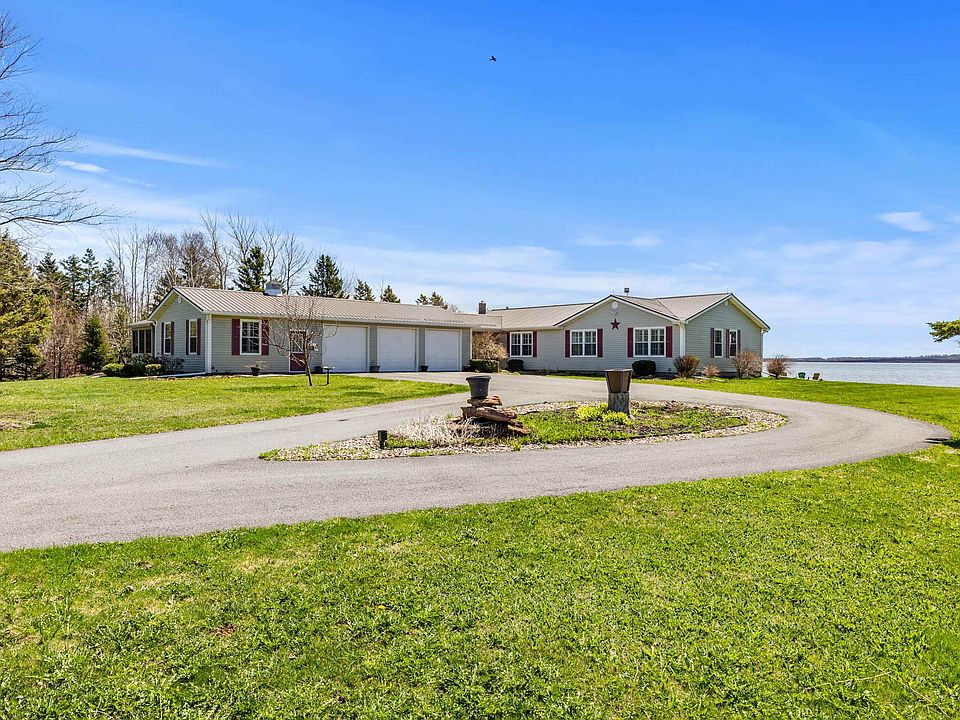 1st image of 1111 McInnis Point Rd