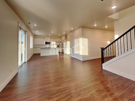 5th image of 1559 N Garnet Creek Ave