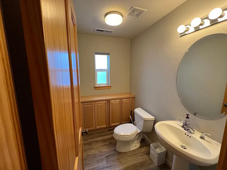 10075 Nicolas Dr — Photo 9