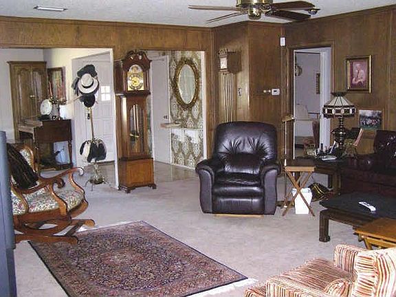3rd image of 3415 Apple Valley Dr