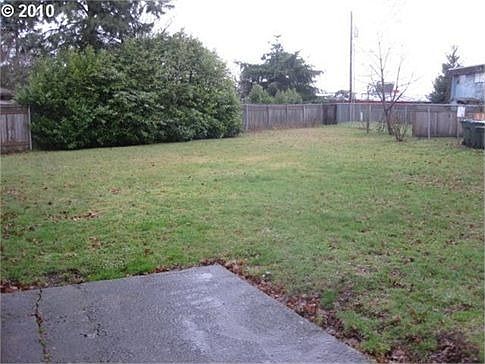 2nd image of 11721 NE 79th St