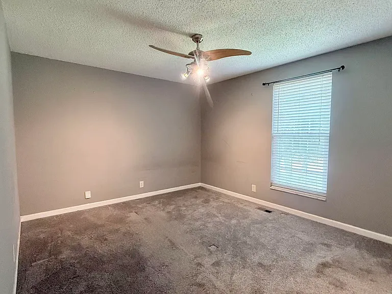 3533 Wood Bridge Dr — Photo 15