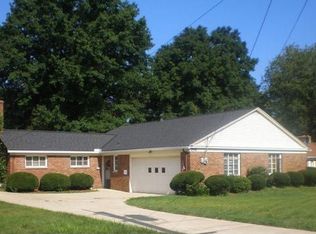 2550 Jameston Dr, Rocky River, OH 44116