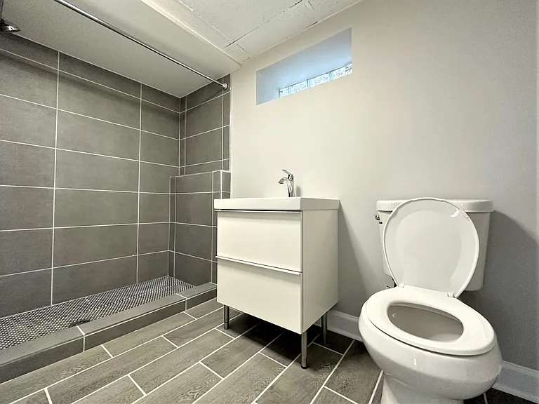 3521 W Grace St #BE — Photo 10