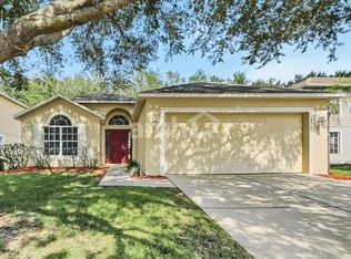 312 Azores Pl, Groveland, FL 34736