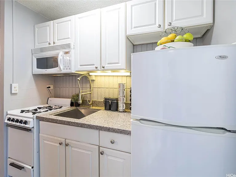 1911 Kalakaua Ave #406 — Photo 8
