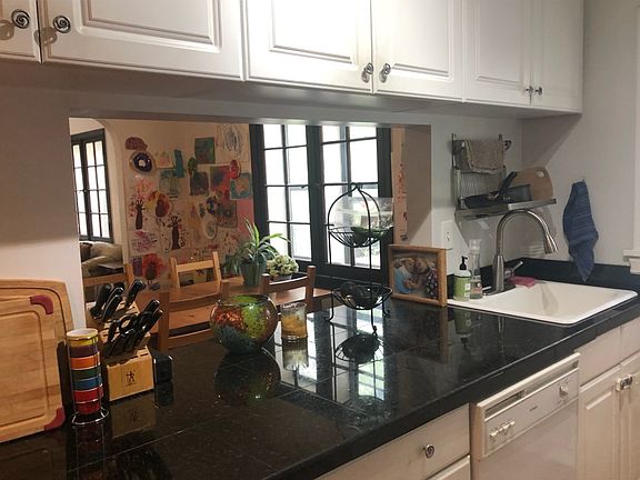 5th image of 1250 Josephine St APT 1