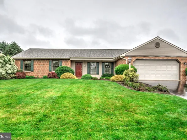 7 Kurtz Dr, Lititz, PA 17543