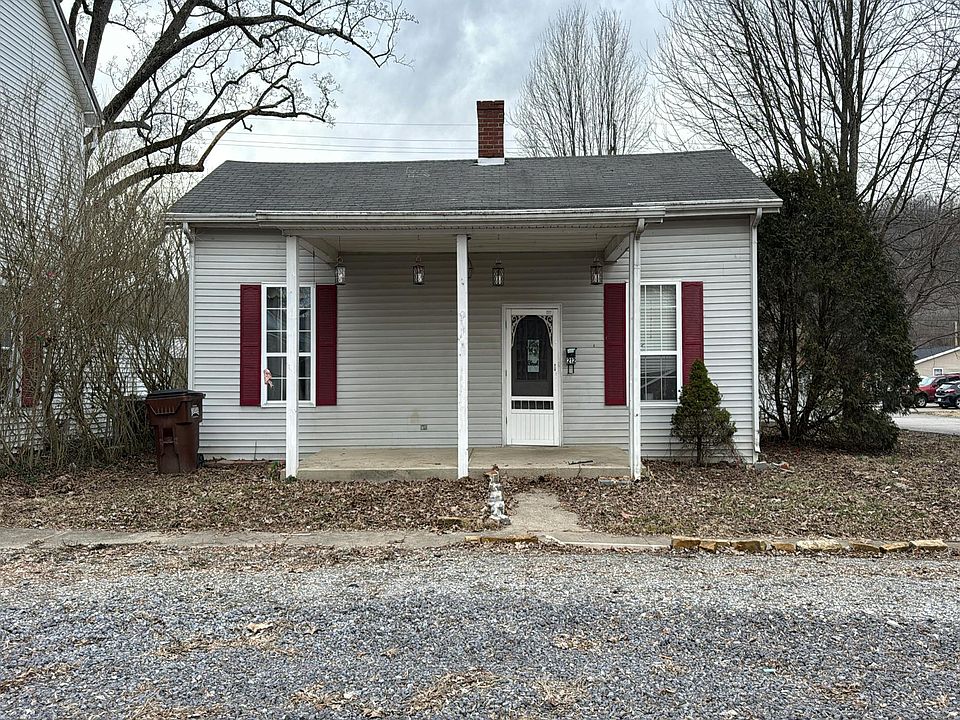 1st image of 212 E Pike St