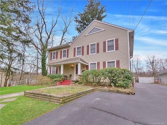 3rd image of 29 Blauvelt Rd