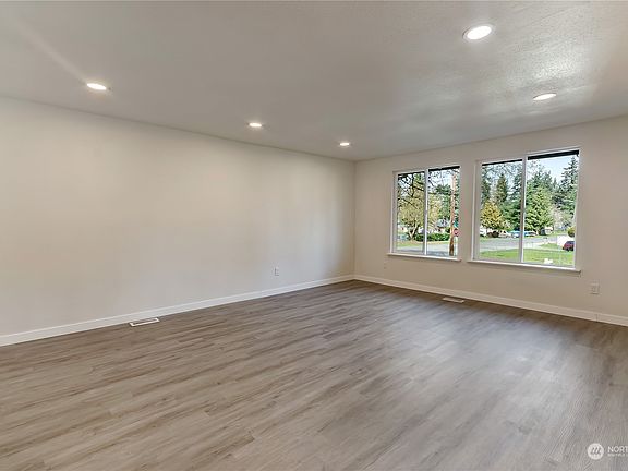 5th image of 720 142nd Street S