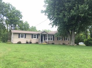 7424 Sprague Rd, Columbus, IN 47201