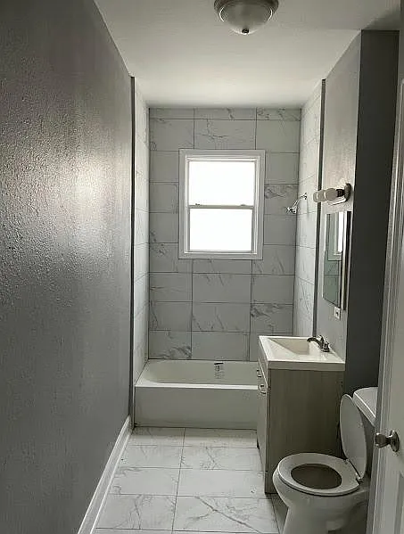 Building Photo - 39 N Merton St #1