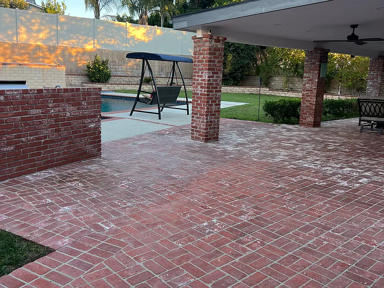 17021 Paulette Pl — Photo 10
