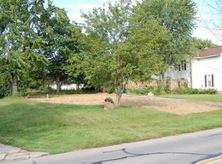 712 W 5th St, Marysville, OH 43040