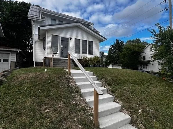 560 E State St, Alliance, OH 44601