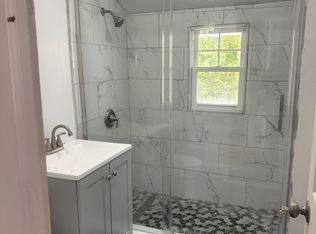 10 Christopher Ct FLOOR 2, Lodi, NJ 07644