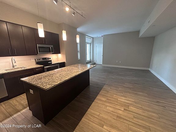 5th image of 8 W Market St #8