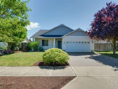 2816 Roanoke St, Woodburn, OR, 97071