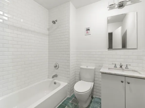 469 Grand Street image 13 of 23