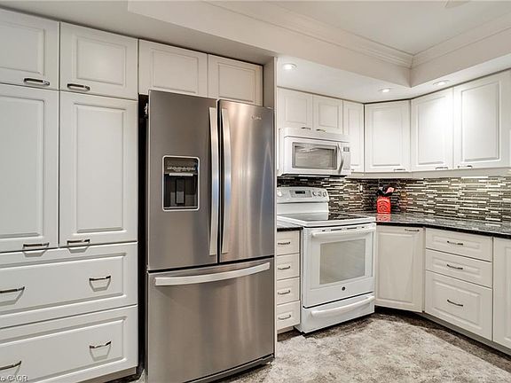 5th image of 5080 Pinedale Ave #203