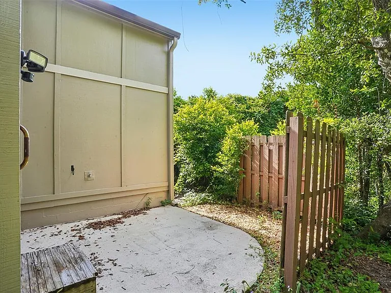 325 Timberline Trl — Photo 35