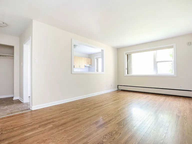 825 Corydon Ave — Photo 23