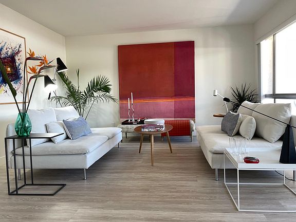 2nd image of 4455 Ventura Canyon Ave APT 306