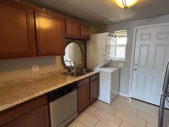 5th image of 255 S Eliot St #0