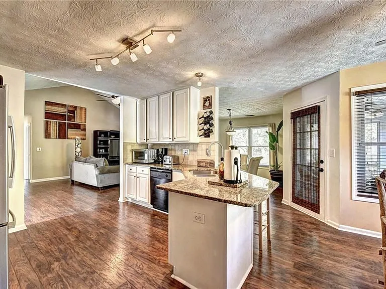 3940 Piper Glen Dr — Photo 12