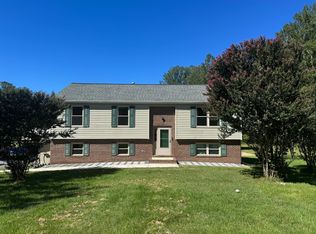 17 Rose Hill Farm Dr, Stafford, VA 22556