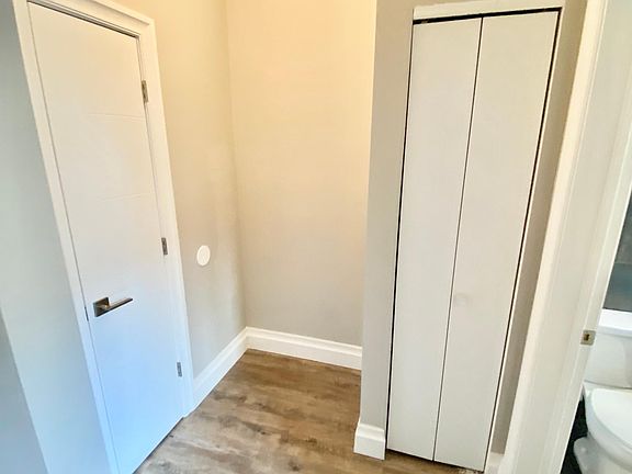 5th image of 106 S Grove St #308