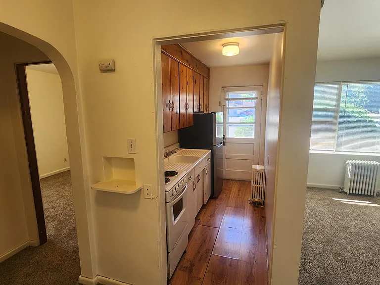337 S Townsend Ave #D — Photo 13