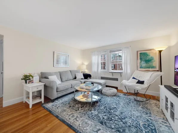 930 Massachusetts Ave APT 5, Arlington, MA 02476