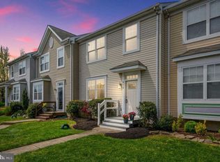 342 Creekside Commons Ct, Stevensville, MD